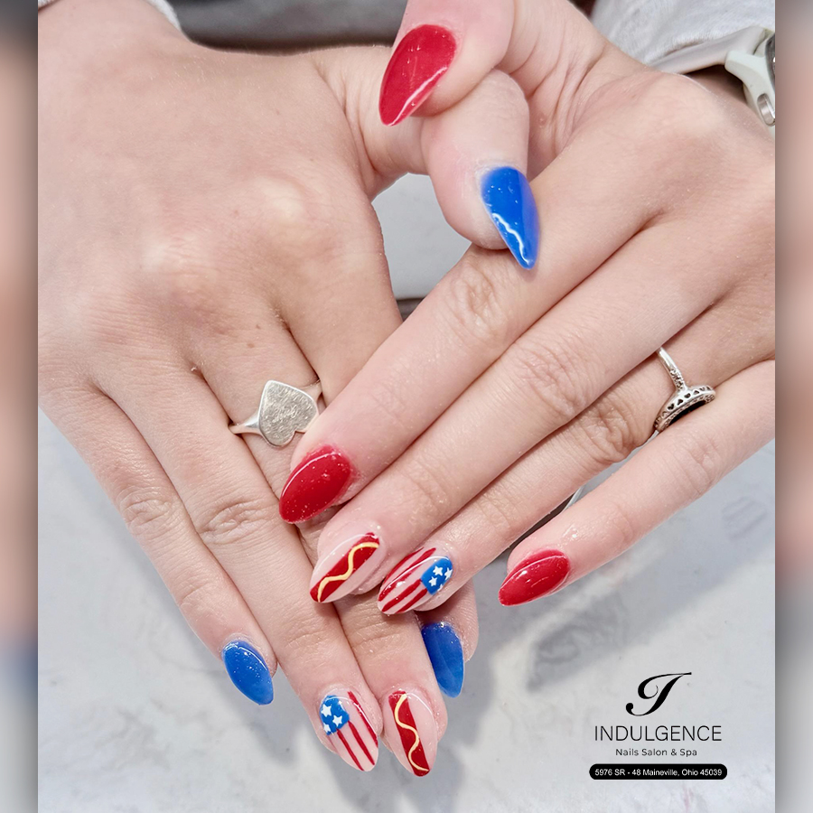 Trending July Nail Ideas